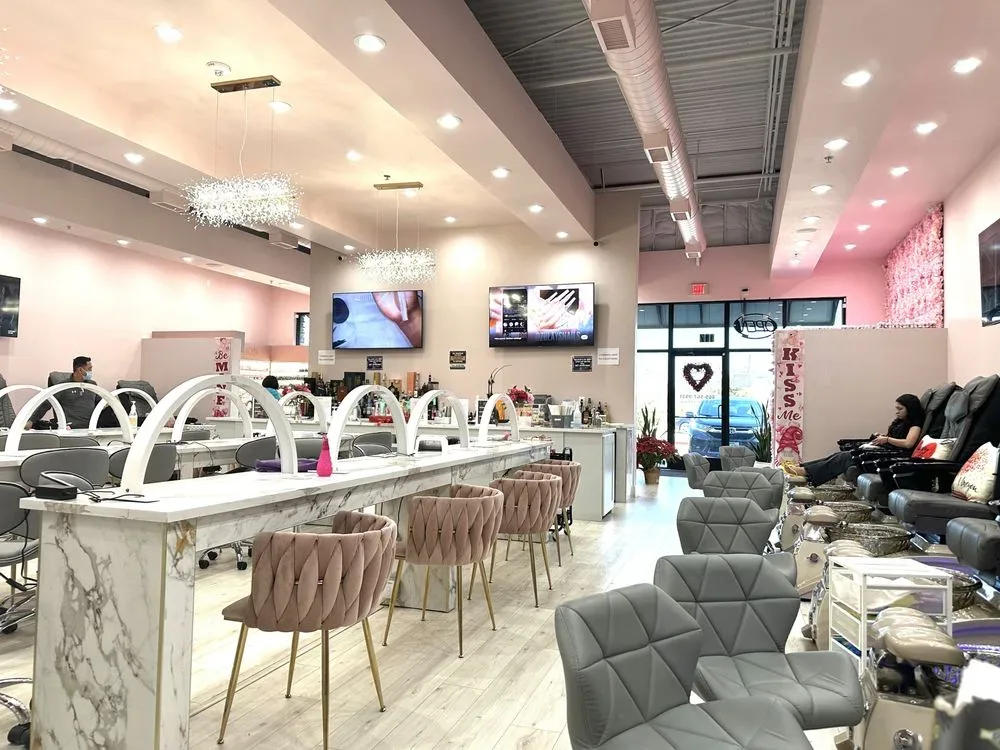 Sunnyvale Nail Bar (15% off for public servants) — Nail salon in Sunnyvale